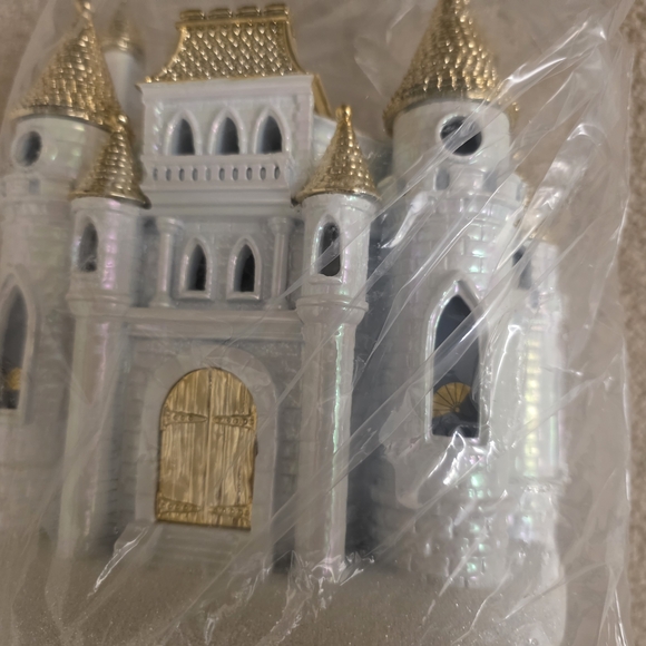 Bath & Body Works Disney Castle Candle Holder - Picture 3 of 4